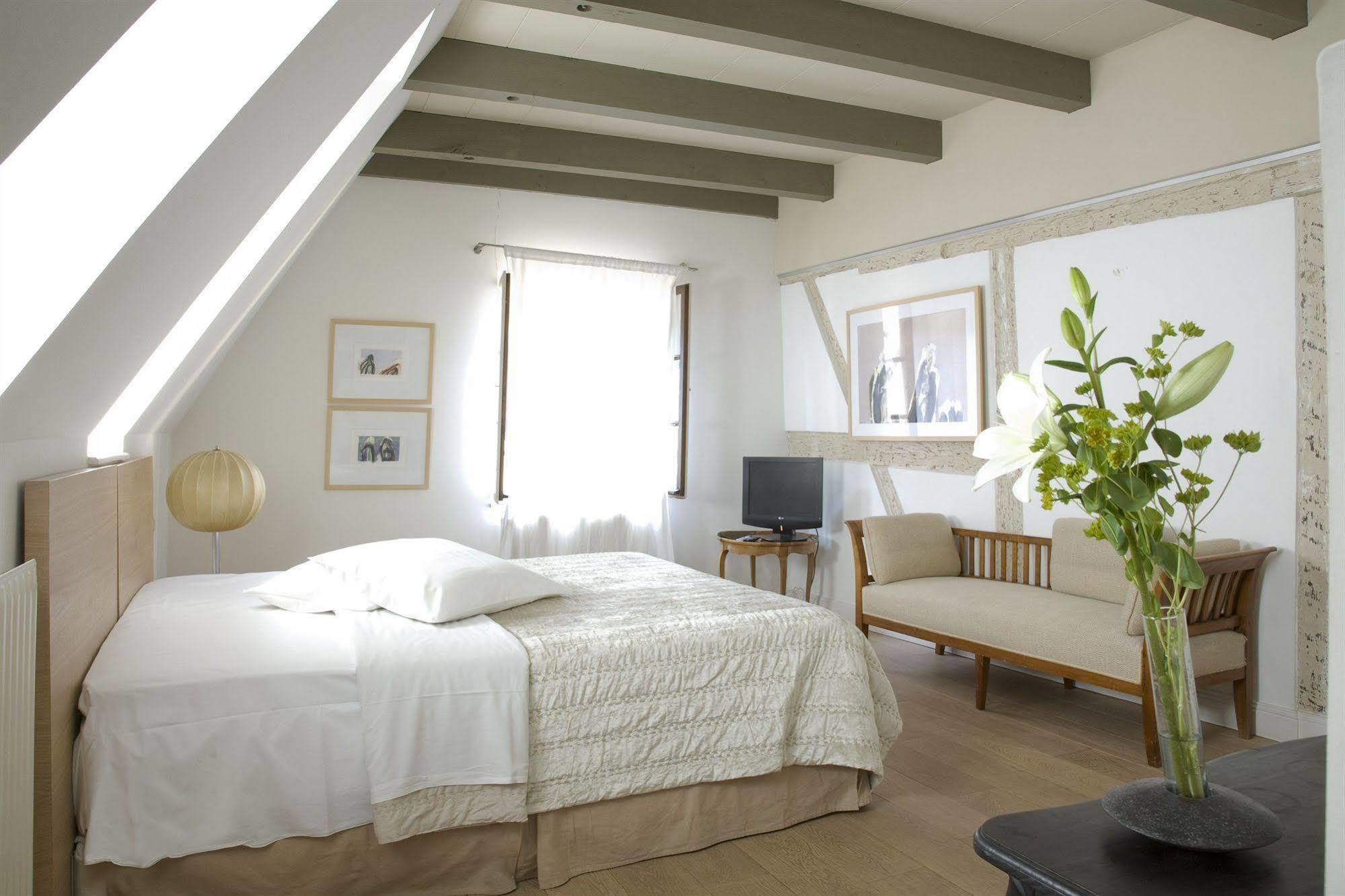 Hotel Le Chut - Petite France Страсбург Экстерьер фото
